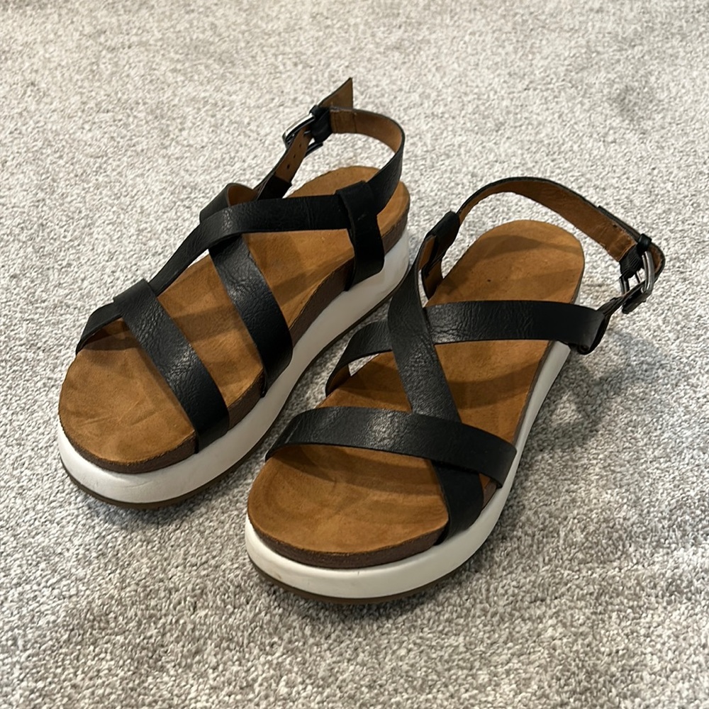 Crown Vintage Vapor Wedge Sandal